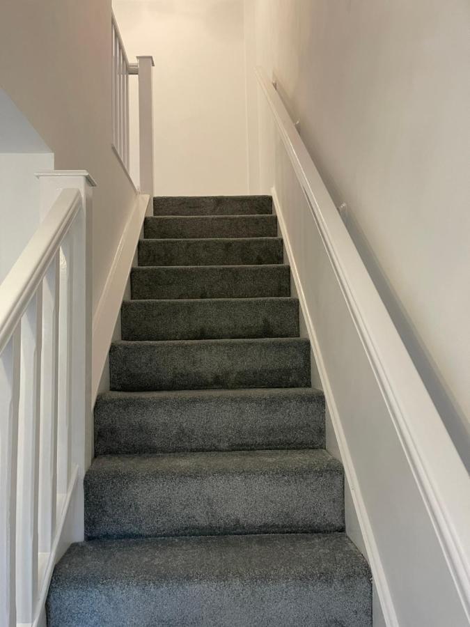 The Beeches - Serviced Duplex Apartment Sheffield Bagian luar foto